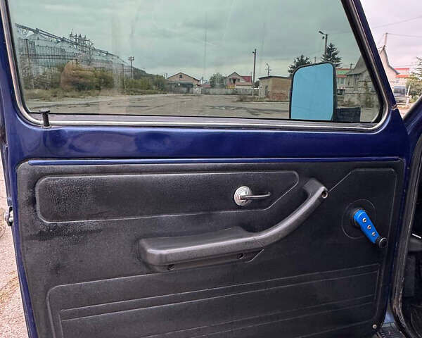 Синий ВАЗ 21214, объемом двигателя 1.7 л и пробегом 167 тыс. км за 5000 $, фото 12 на Automoto.ua