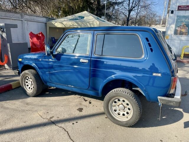 Синий ВАЗ 21214, объемом двигателя 1.7 л и пробегом 150 тыс. км за 4500 $, фото 5 на Automoto.ua