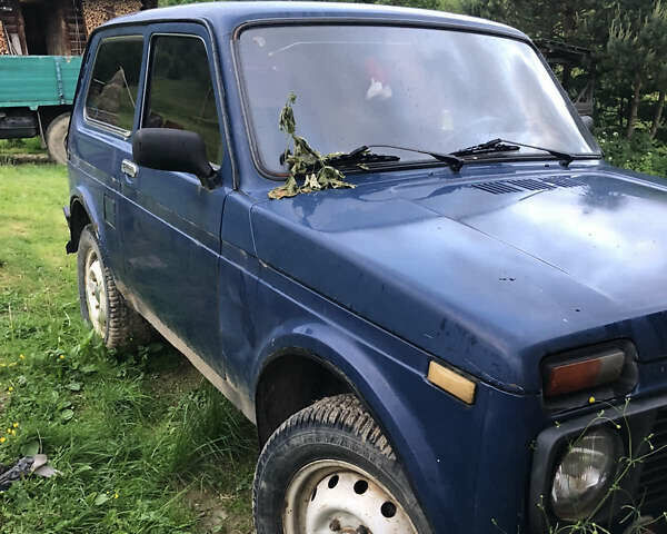 Синий ВАЗ 21214, объемом двигателя 1.7 л и пробегом 93 тыс. км за 2500 $, фото 4 на Automoto.ua