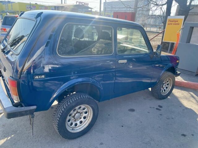 Синий ВАЗ 21214, объемом двигателя 1.7 л и пробегом 150 тыс. км за 4500 $, фото 6 на Automoto.ua