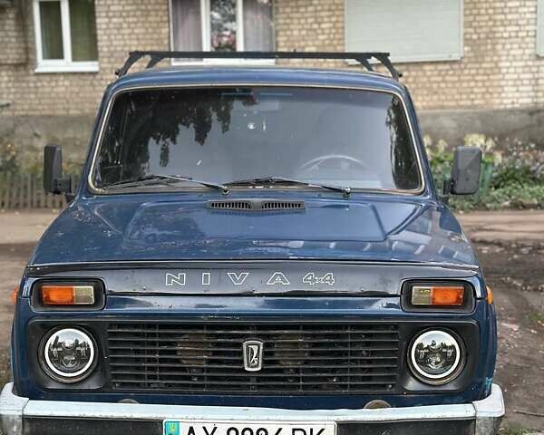Синий ВАЗ 21214, объемом двигателя 1.69 л и пробегом 135 тыс. км за 3500 $, фото 2 на Automoto.ua