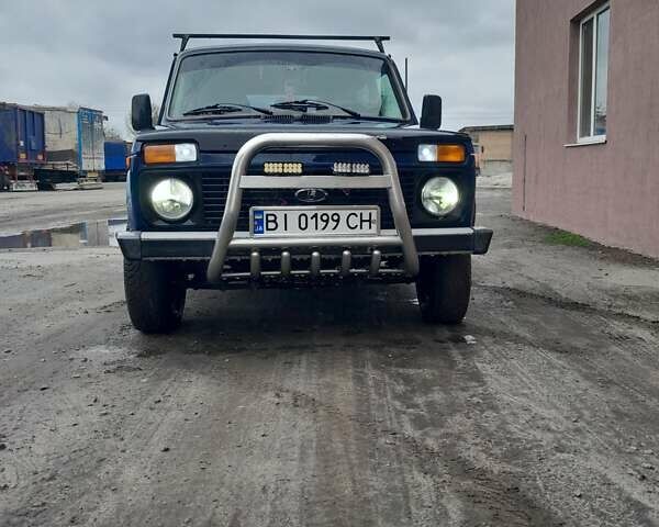 Синій ВАЗ 21214, об'ємом двигуна 1.7 л та пробігом 154 тис. км за 5000 $, фото 15 на Automoto.ua