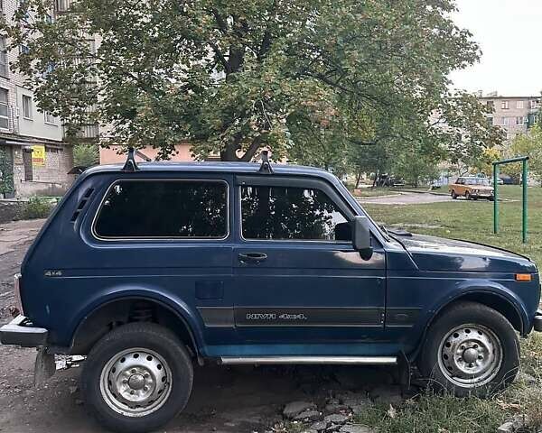 Синий ВАЗ 21214, объемом двигателя 1.69 л и пробегом 135 тыс. км за 3500 $, фото 9 на Automoto.ua