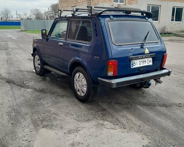 Синій ВАЗ 21214, об'ємом двигуна 1.7 л та пробігом 154 тис. км за 5000 $, фото 11 на Automoto.ua