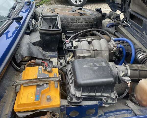 Синий ВАЗ 21214, объемом двигателя 1.7 л и пробегом 160 тыс. км за 3400 $, фото 4 на Automoto.ua