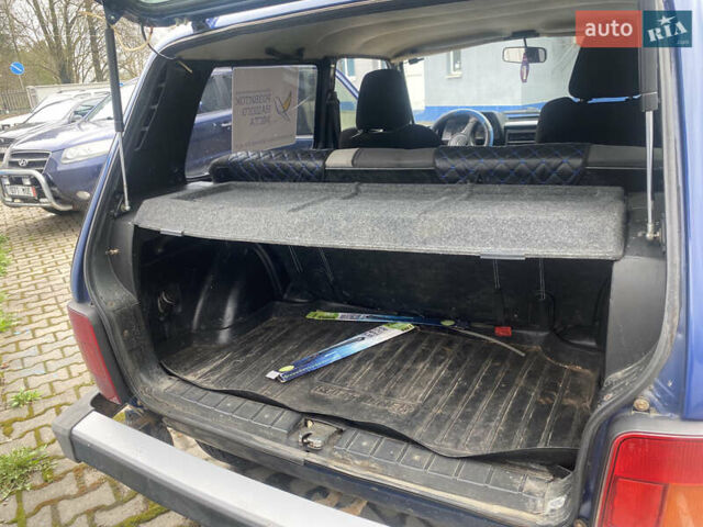 Синий ВАЗ 21214, объемом двигателя 1.7 л и пробегом 160 тыс. км за 3400 $, фото 5 на Automoto.ua