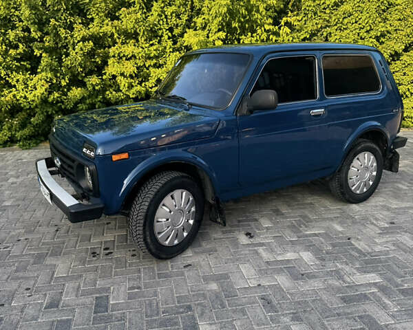 Синій ВАЗ 21214, об'ємом двигуна 1.69 л та пробігом 235 тис. км за 5200 $, фото 2 на Automoto.ua