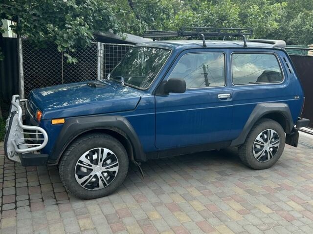 Синій ВАЗ 21214, об'ємом двигуна 1.7 л та пробігом 213 тис. км за 3600 $, фото 1 на Automoto.ua