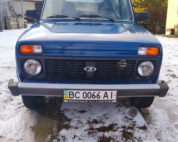Синий ВАЗ 21214, объемом двигателя 1.69 л и пробегом 45 тыс. км за 6300 $, фото 1 на Automoto.ua