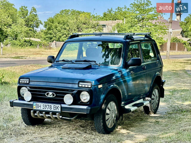 Синий ВАЗ 21214, объемом двигателя 1.7 л и пробегом 209 тыс. км за 3400 $, фото 2 на Automoto.ua
