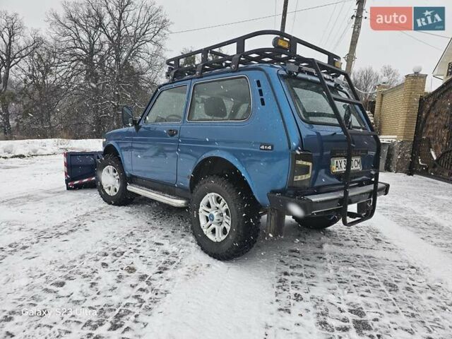 Синий ВАЗ 21214, объемом двигателя 1.7 л и пробегом 104 тыс. км за 7000 $, фото 3 на Automoto.ua