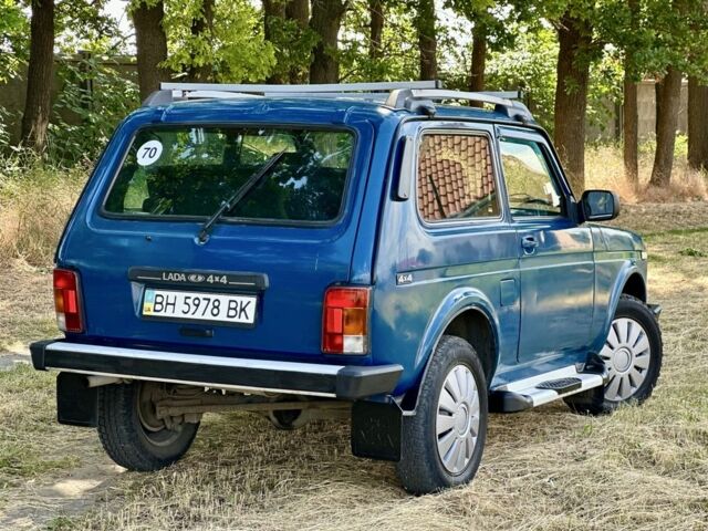 Синий ВАЗ 21214, объемом двигателя 1.7 л и пробегом 208 тыс. км за 3700 $, фото 8 на Automoto.ua
