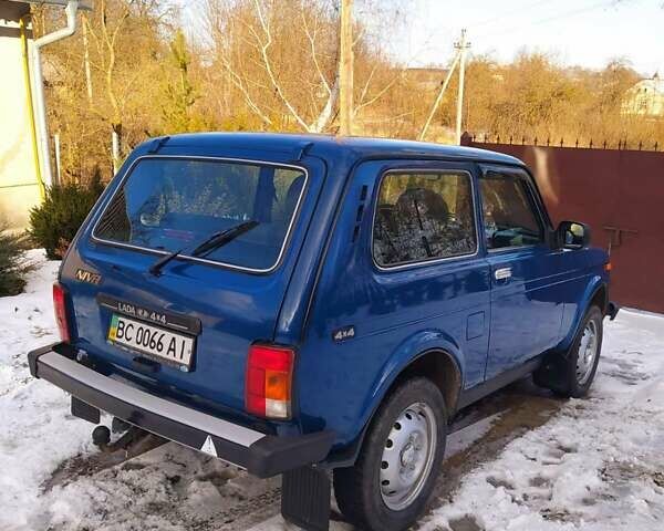 Синий ВАЗ 21214, объемом двигателя 1.69 л и пробегом 45 тыс. км за 6300 $, фото 2 на Automoto.ua