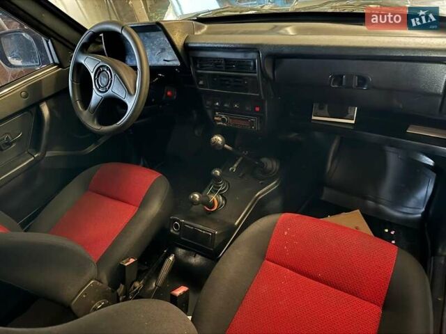 Синий ВАЗ 21214, объемом двигателя 1.69 л и пробегом 300 тыс. км за 3700 $, фото 6 на Automoto.ua