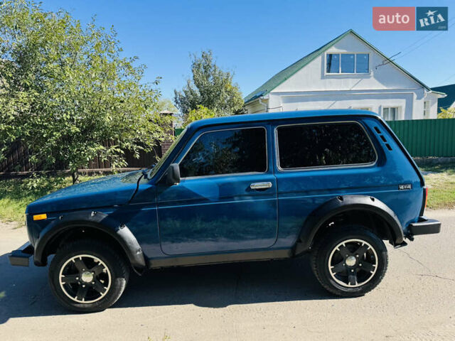 Синий ВАЗ 21214, объемом двигателя 1.7 л и пробегом 57 тыс. км за 5300 $, фото 2 на Automoto.ua