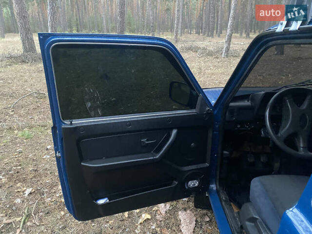 Синій ВАЗ 21214, об'ємом двигуна 1.69 л та пробігом 230 тис. км за 4300 $, фото 15 на Automoto.ua