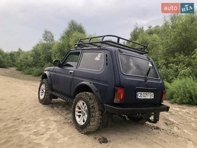 Синий ВАЗ 21214, объемом двигателя 1.7 л и пробегом 10 тыс. км за 6200 $, фото 14 на Automoto.ua