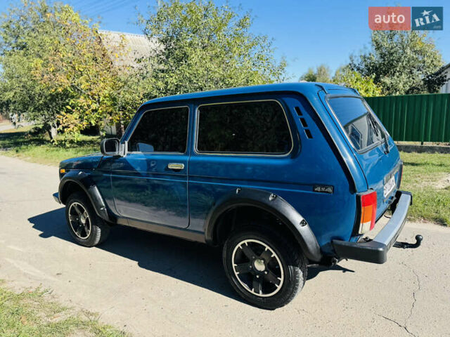 Синий ВАЗ 21214, объемом двигателя 1.7 л и пробегом 57 тыс. км за 5300 $, фото 5 на Automoto.ua