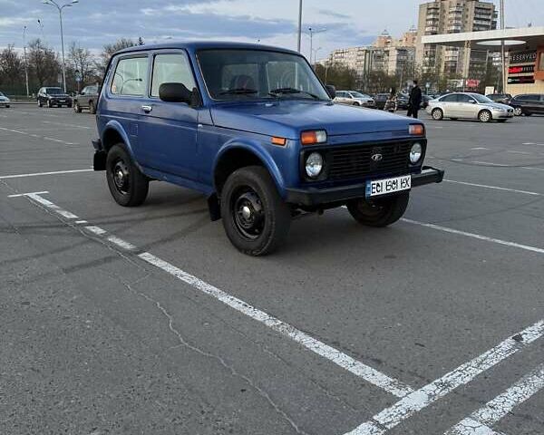Синій ВАЗ 21214, об'ємом двигуна 1.69 л та пробігом 360 тис. км за 2999 $, фото 1 на Automoto.ua