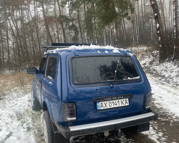 Синій ВАЗ 21214, об'ємом двигуна 1.69 л та пробігом 230 тис. км за 4300 $, фото 5 на Automoto.ua