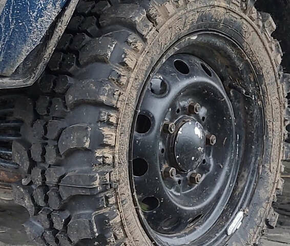 Синий ВАЗ 21214, объемом двигателя 1.7 л и пробегом 150 тыс. км за 4000 $, фото 2 на Automoto.ua