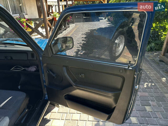 Синий ВАЗ 21214, объемом двигателя 1.7 л и пробегом 60 тыс. км за 6500 $, фото 33 на Automoto.ua