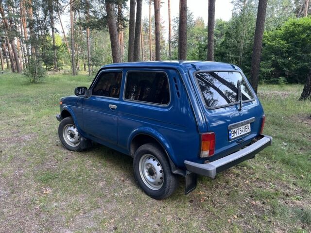 Синий ВАЗ 21214, объемом двигателя 1.7 л и пробегом 220 тыс. км за 3500 $, фото 3 на Automoto.ua