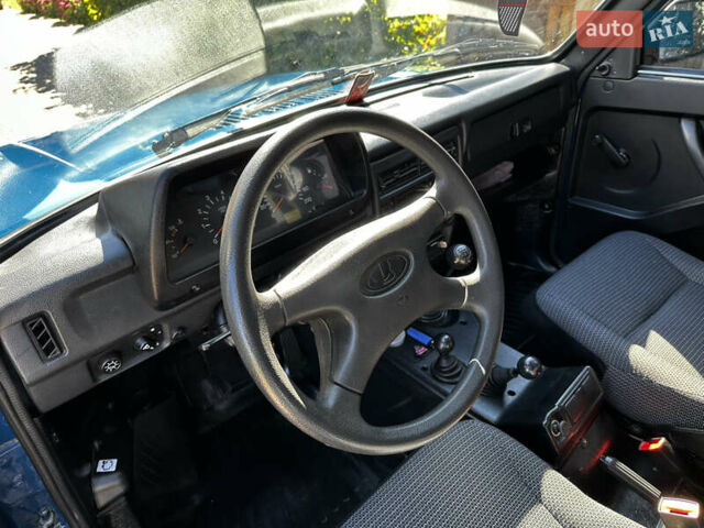 Синий ВАЗ 21214, объемом двигателя 1.7 л и пробегом 60 тыс. км за 6500 $, фото 23 на Automoto.ua