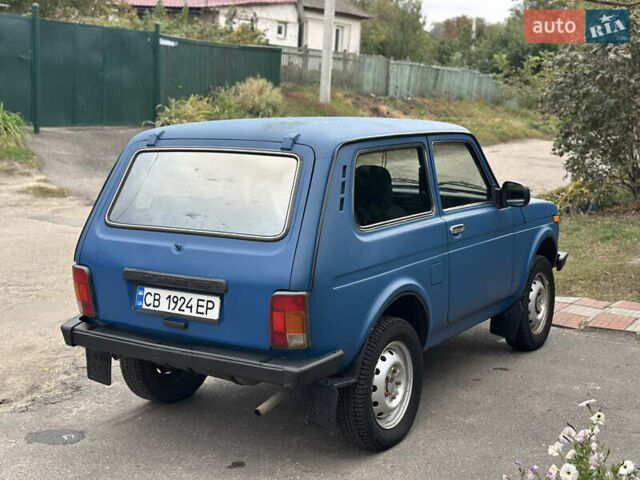 Синий ВАЗ 21214, объемом двигателя 1.69 л и пробегом 100 тыс. км за 3500 $, фото 3 на Automoto.ua