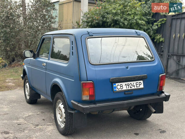 Синий ВАЗ 21214, объемом двигателя 1.69 л и пробегом 100 тыс. км за 3500 $, фото 2 на Automoto.ua
