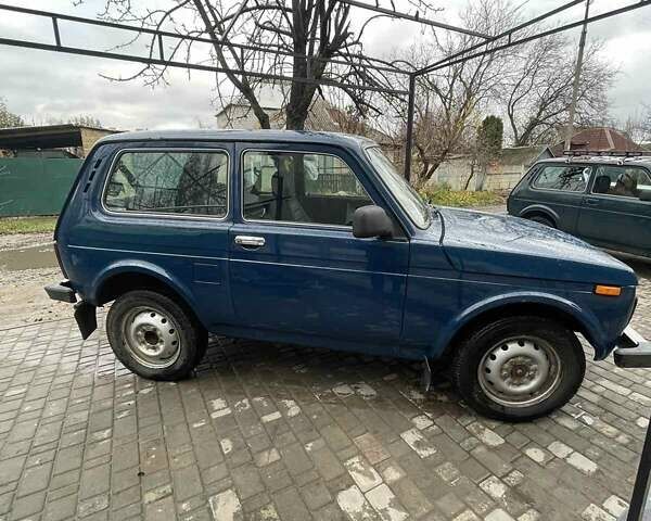 Синий ВАЗ 21214, объемом двигателя 1.69 л и пробегом 200 тыс. км за 2900 $, фото 3 на Automoto.ua