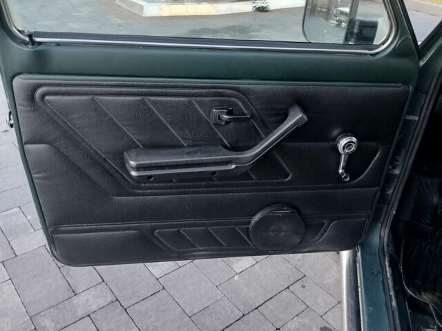 Зелений ВАЗ 21214, об'ємом двигуна 1.7 л та пробігом 150 тис. км за 4850 $, фото 17 на Automoto.ua