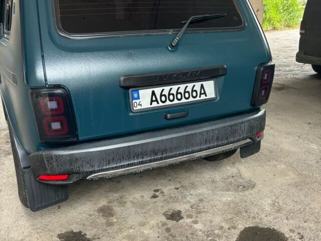 Зеленый ВАЗ 21214, объемом двигателя 1.7 л и пробегом 240 тыс. км за 4500 $, фото 1 на Automoto.ua