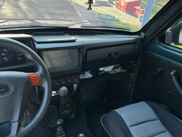 Зеленый ВАЗ 21214, объемом двигателя 1.7 л и пробегом 240 тыс. км за 4500 $, фото 4 на Automoto.ua