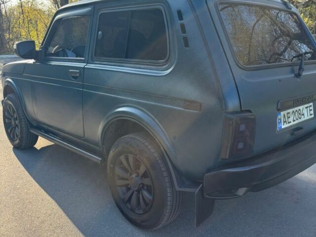 Зеленый ВАЗ 21214, объемом двигателя 1.7 л и пробегом 240 тыс. км за 4500 $, фото 5 на Automoto.ua