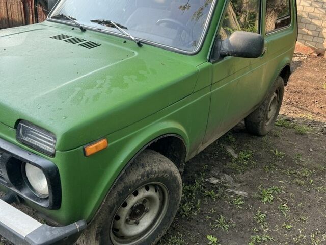 Зелений ВАЗ 21214, об'ємом двигуна 1.7 л та пробігом 2 тис. км за 3000 $, фото 4 на Automoto.ua