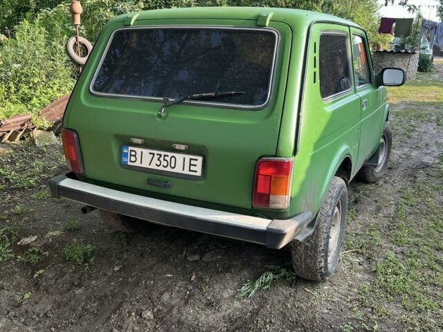 Зелений ВАЗ 21214, об'ємом двигуна 1.7 л та пробігом 2 тис. км за 3000 $, фото 2 на Automoto.ua