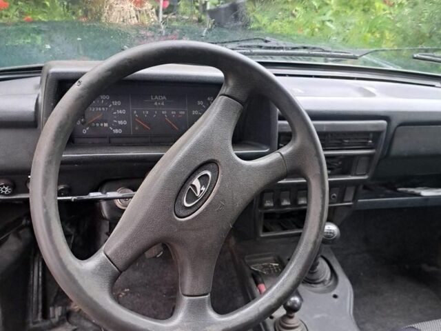 Зеленый ВАЗ 21214, объемом двигателя 1.7 л и пробегом 300 тыс. км за 2600 $, фото 7 на Automoto.ua