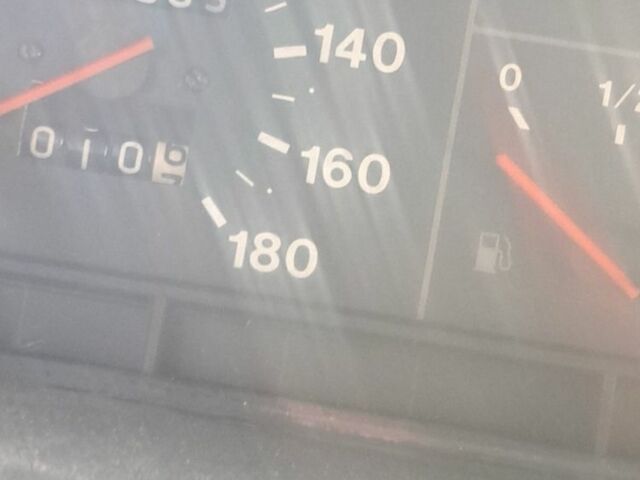 Зеленый ВАЗ 21214, объемом двигателя 1.7 л и пробегом 300 тыс. км за 2600 $, фото 3 на Automoto.ua