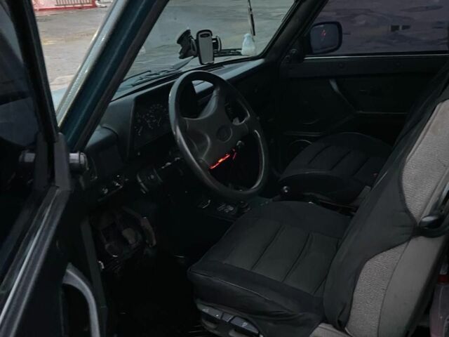 Зелений ВАЗ 21214, об'ємом двигуна 1.7 л та пробігом 130 тис. км за 5200 $, фото 8 на Automoto.ua