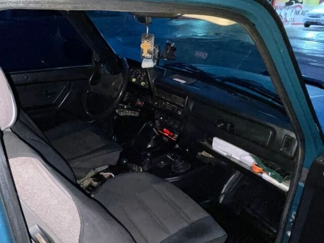 Зелений ВАЗ 21214, об'ємом двигуна 1.7 л та пробігом 130 тис. км за 5200 $, фото 7 на Automoto.ua