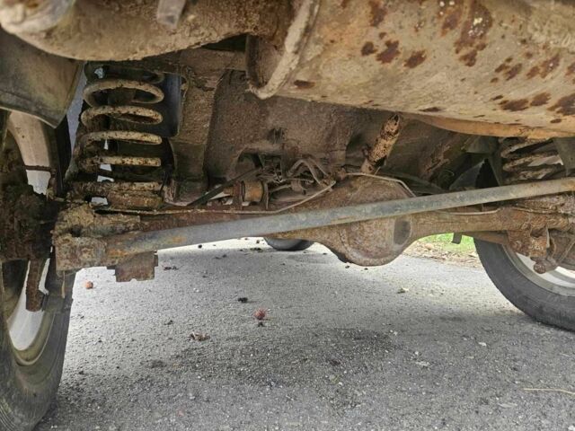 Зелений ВАЗ 21214, об'ємом двигуна 1.7 л та пробігом 300 тис. км за 1787 $, фото 11 на Automoto.ua