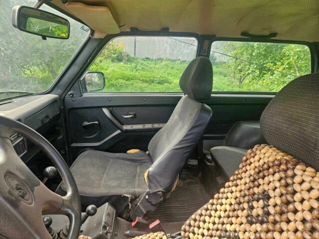 Зелений ВАЗ 21214, об'ємом двигуна 1.7 л та пробігом 300 тис. км за 1787 $, фото 8 на Automoto.ua