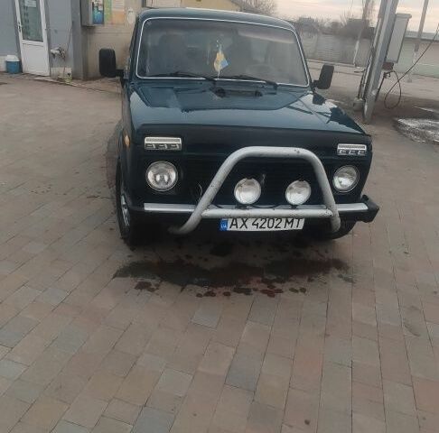 Зеленый ВАЗ 21214, объемом двигателя 1.7 л и пробегом 32 тыс. км за 3000 $, фото 4 на Automoto.ua