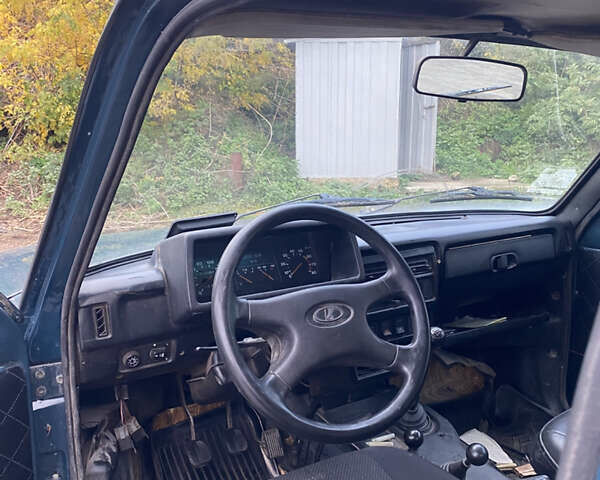 Зеленый ВАЗ 21214, объемом двигателя 0 л и пробегом 213 тыс. км за 2999 $, фото 6 на Automoto.ua