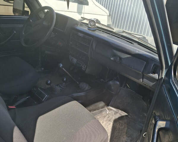 Зеленый ВАЗ 21214, объемом двигателя 1.7 л и пробегом 160 тыс. км за 2500 $, фото 5 на Automoto.ua