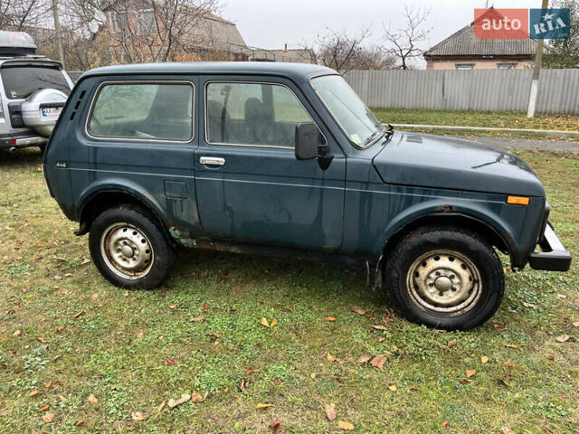 Зеленый ВАЗ 21214, объемом двигателя 0 л и пробегом 200 тыс. км за 1350 $, фото 3 на Automoto.ua