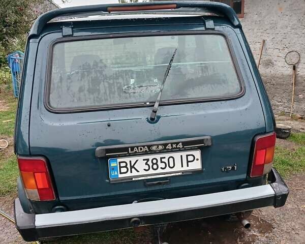 Зеленый ВАЗ 21214, объемом двигателя 1.7 л и пробегом 107 тыс. км за 3600 $, фото 2 на Automoto.ua