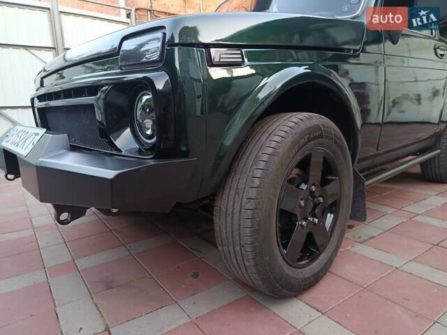 Зелений ВАЗ 21214, об'ємом двигуна 1.7 л та пробігом 111 тис. км за 3800 $, фото 33 на Automoto.ua