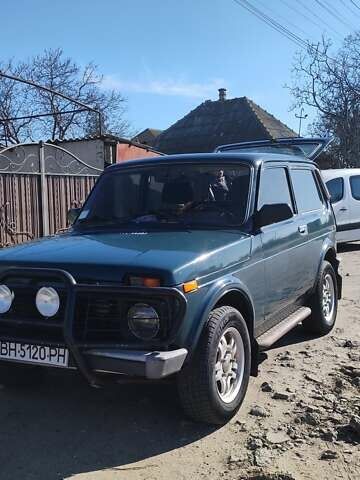 Зеленый ВАЗ 21214, объемом двигателя 1.7 л и пробегом 158 тыс. км за 4500 $, фото 2 на Automoto.ua
